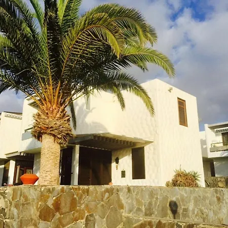 Apartamerica Con Jardin